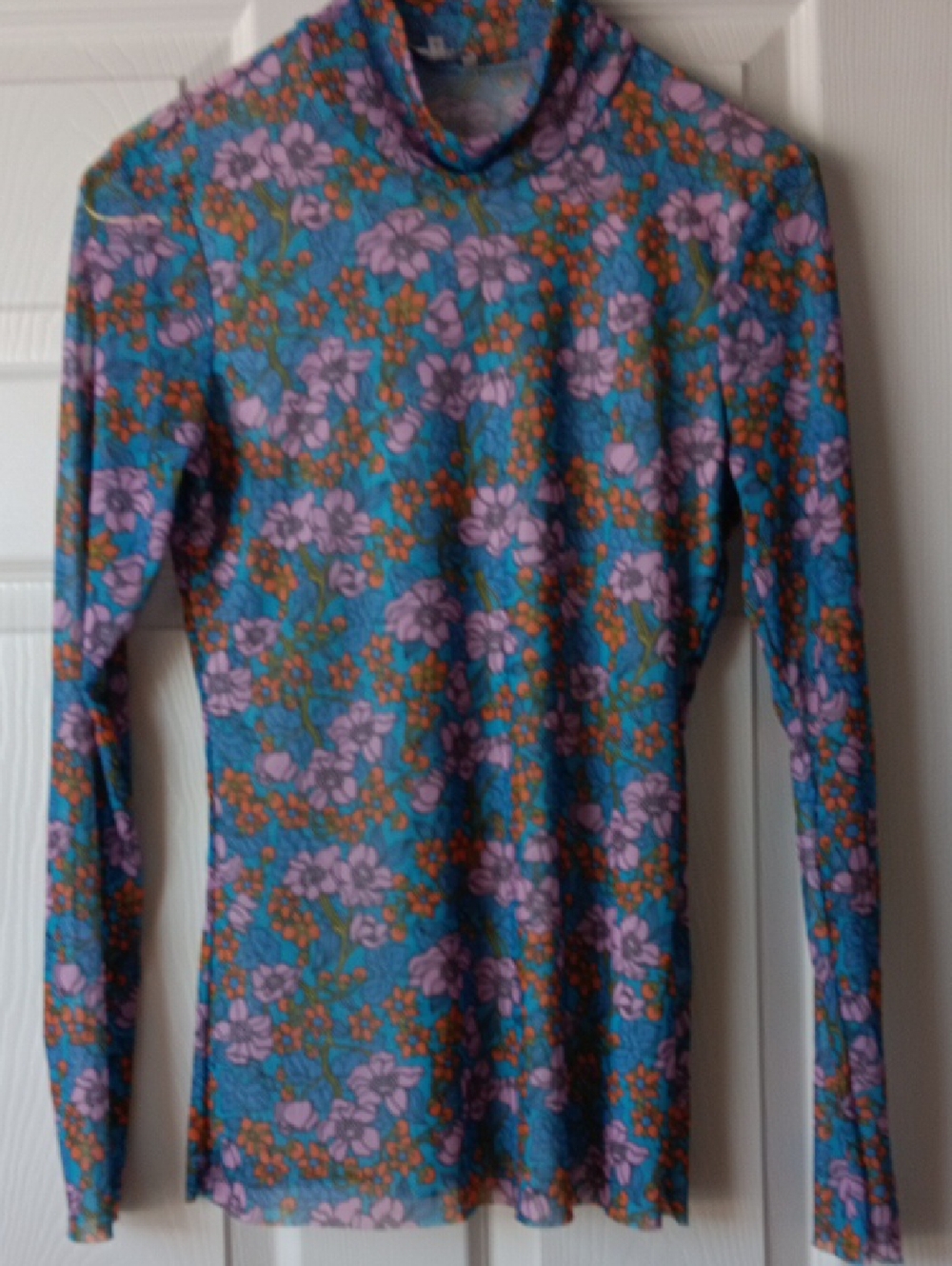 BAUM UND PFERDGARTEN...MESH TOP..MEDIUM